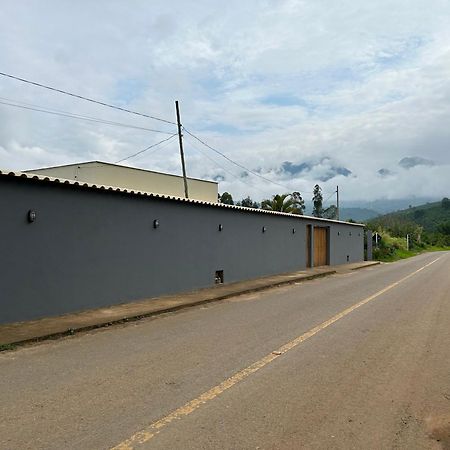 Agradavel Casa De Campo, Recem Construida. Pedra Menina Екстериор снимка